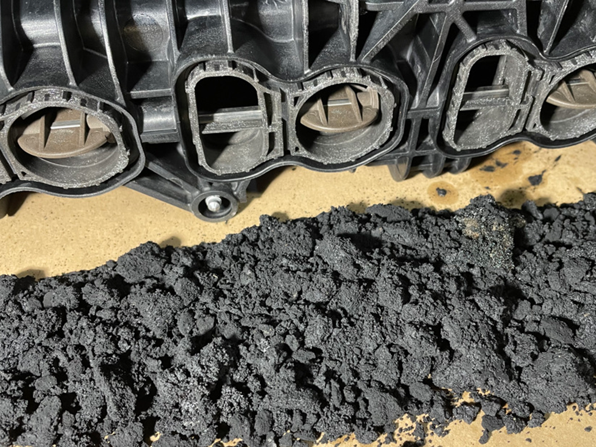 Ieplūdes kolektora tīrīšana – RM Autoserviss